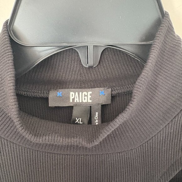 New soft ribbed black top with cutouts - Picture 6 of 7